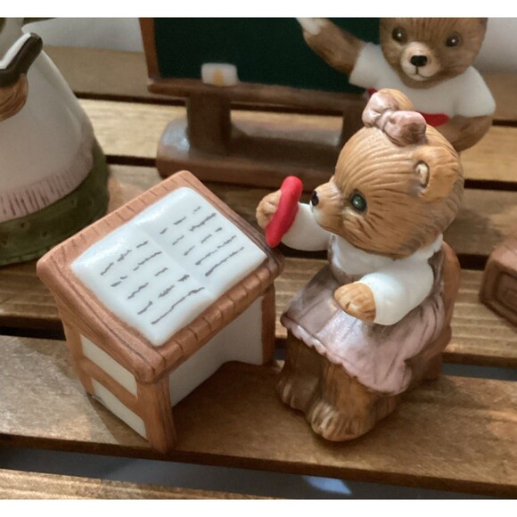 Vintage Homco "Bears at School" #1409 Complete Set Teacher Students Desk Globe - Picture 3 of 13